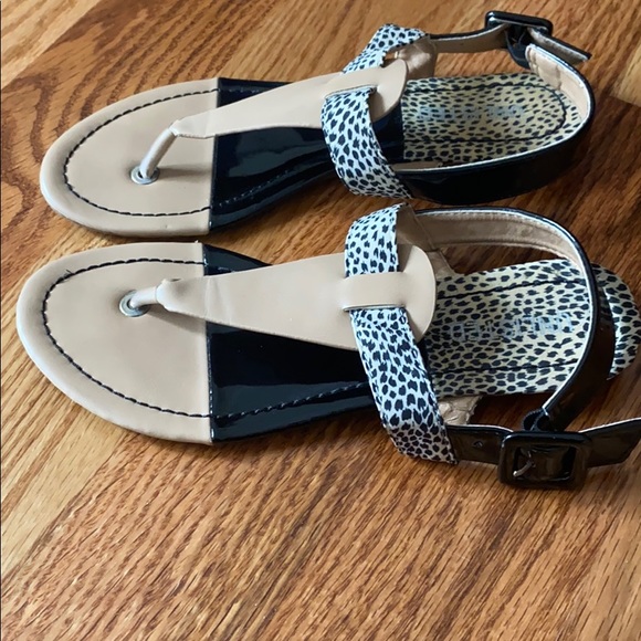 Sandals - Picture 2 of 2